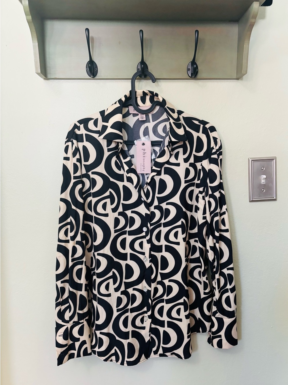 NWTs!! Philosophy Black and Cream Geometric Button-Up Blouse